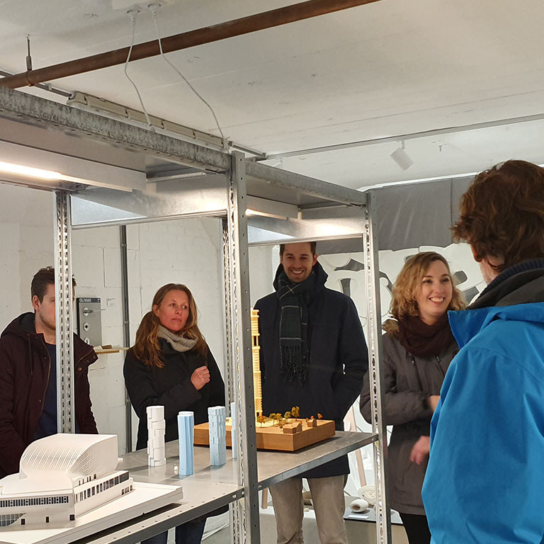 2019-11-04-excursie-amsterdam-768x768-1